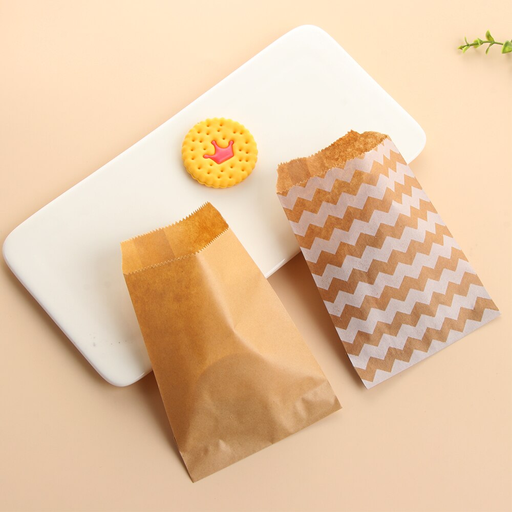 25pcs Kraft Paper Candy Biscuit Packing Bags Wedding Birthday Year Party Favors Supplies Christmas Bag Bags