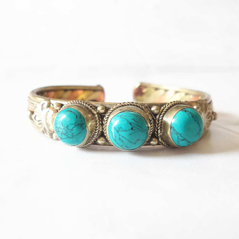 BB-466 Rose cuivre incrusté perles Turquoises simulées manchette ouverte bracelet népal bijoux Vintage