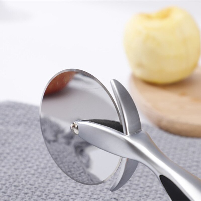 Stainless steel home kitchen stainless steel pizza cutter