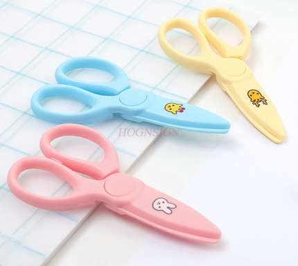 2pcs Plastic scissors special kindergarten baby safety pupils round head does not hurt hands full resin children scissors