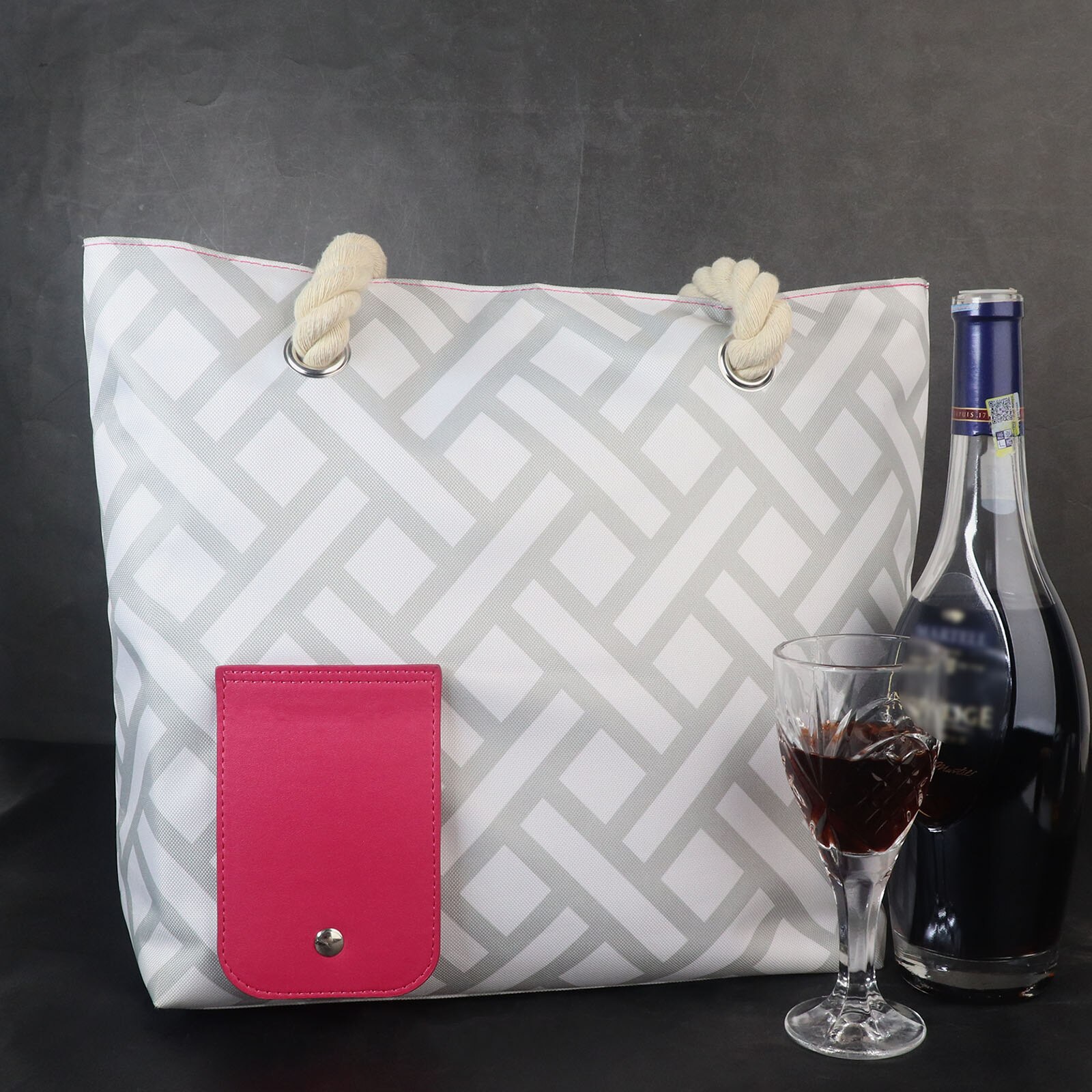 Wessleco Wine Tote Bag with Hidden Dispenser Portable Beach Wine Purse Insulated Large Wine Cooler Bag With Wine Bladder