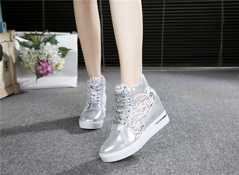 Women Wedge Platform Sneakers Rubber Brogue Leather High heels Lace Up Shoes Pointed Toe Height Increasing Creepers lace high