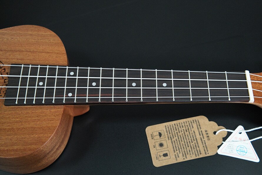 Mini guitare hawaïenne de 23 pouces, 4 cordes, 6 sortes de motifs de dessins animés, pour enfants