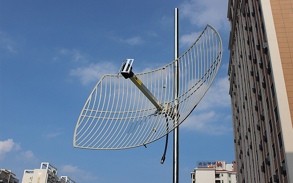 20dBi Ad Alto Guadagno Esterna Griglia Antenna 1710-1880mhz di Lavoro Per AWS 1700 DCS/LTE 1800 Del Telefono Mobile ripetitore del segnale N Connettore femmina