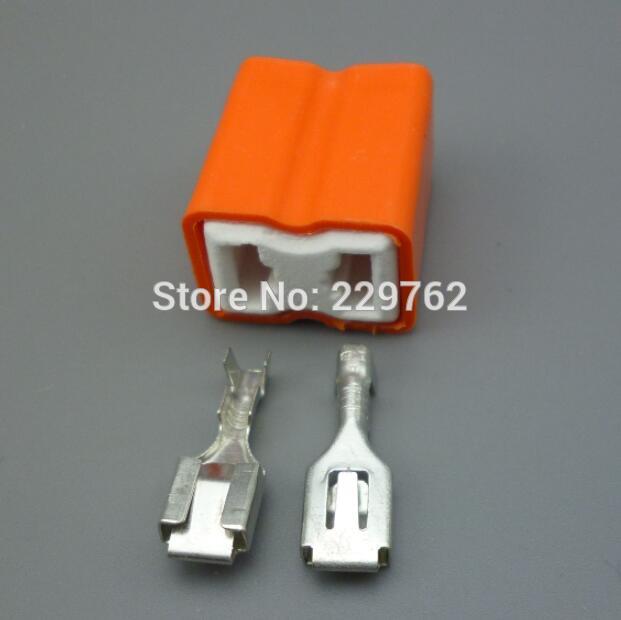Shhworldsea 2 pines H7 6,3 MM enchufe de bombilla automotriz conector de cerámica para coche reparación de faros de coche conector de soporte de bombilla