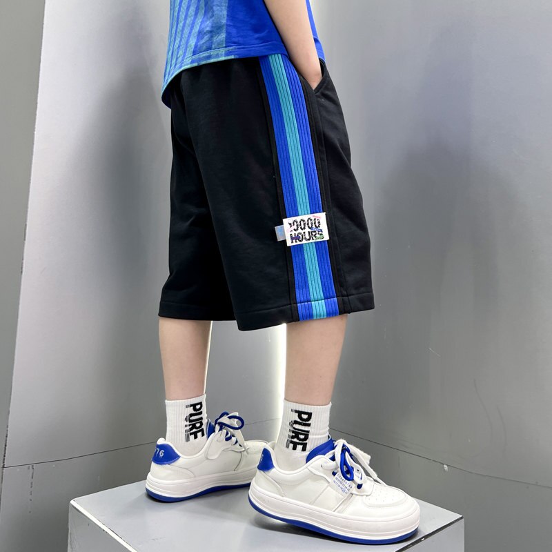 Pantaloncini per ragazzi di grandi dimensioni pantaloni sportivi allentati in cotone Casual per adolescenti estivi abbigliamento per bambini pantaloni a righe laterali in vita elastica 5-14 anni