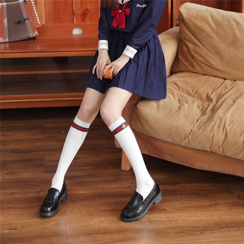 Harajuku Retro Women Cotton Autumn Winter Long Socks Casual Thick Warm Sock Lady Litter Bee School Girl