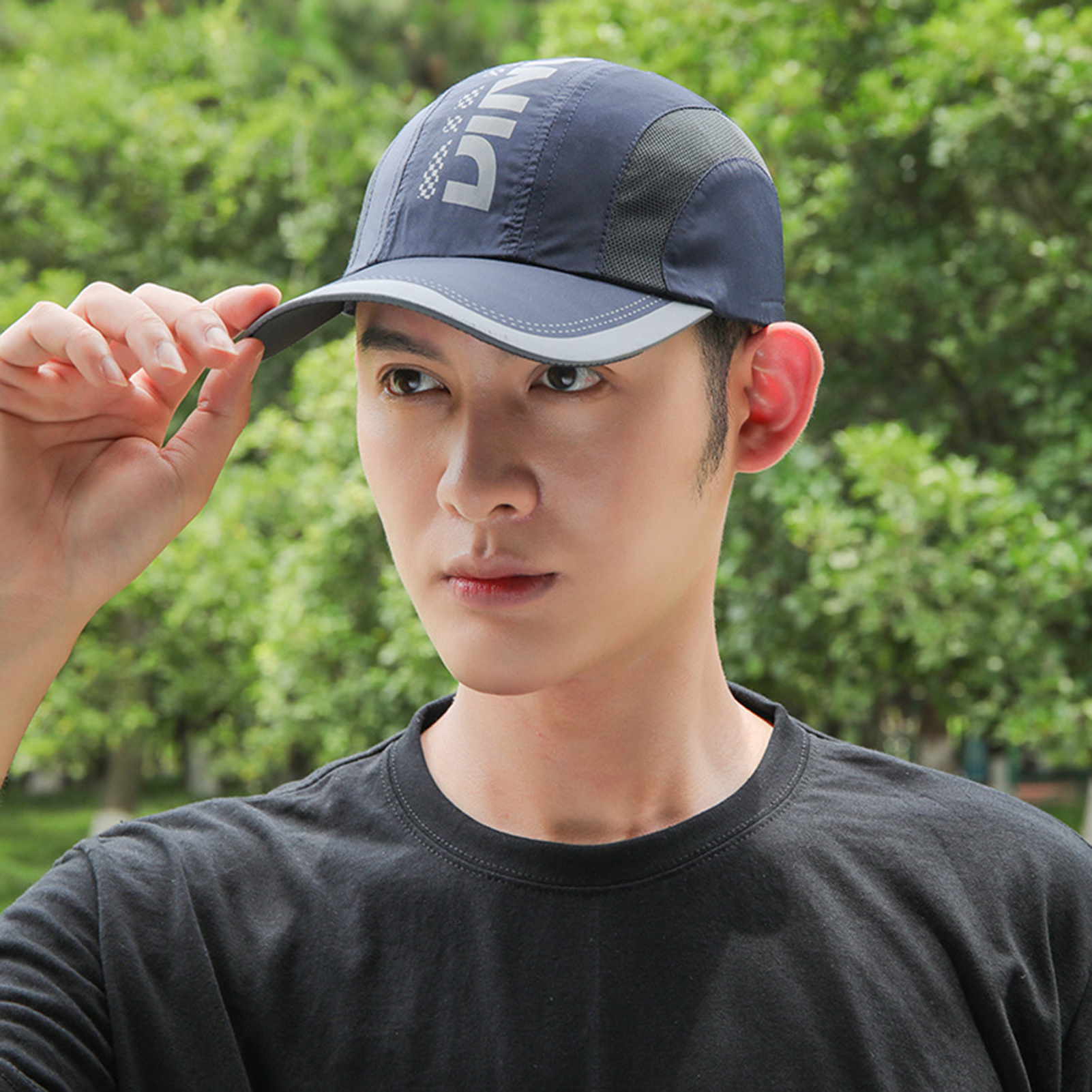 Fique protegido en estilo gorra de béisbol UV con parte superior suave de secado rápido, correa transpirable para senderismo, pesca y actividades al aire libre