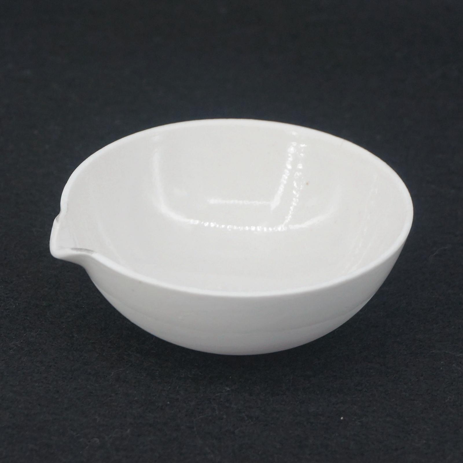 Plat d'évaporation en céramique de 60ml, fond rond avec bec pour laboratoire de chimie