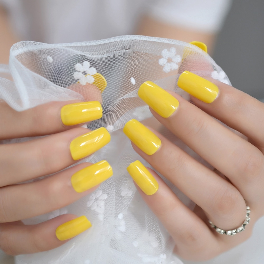 Quadrat Mittel Klassische Nagel Gelb Butter Vulgär Glänzend Banane Gel Nagel tipps Acryclic Künstliche Presse Auf NäGel