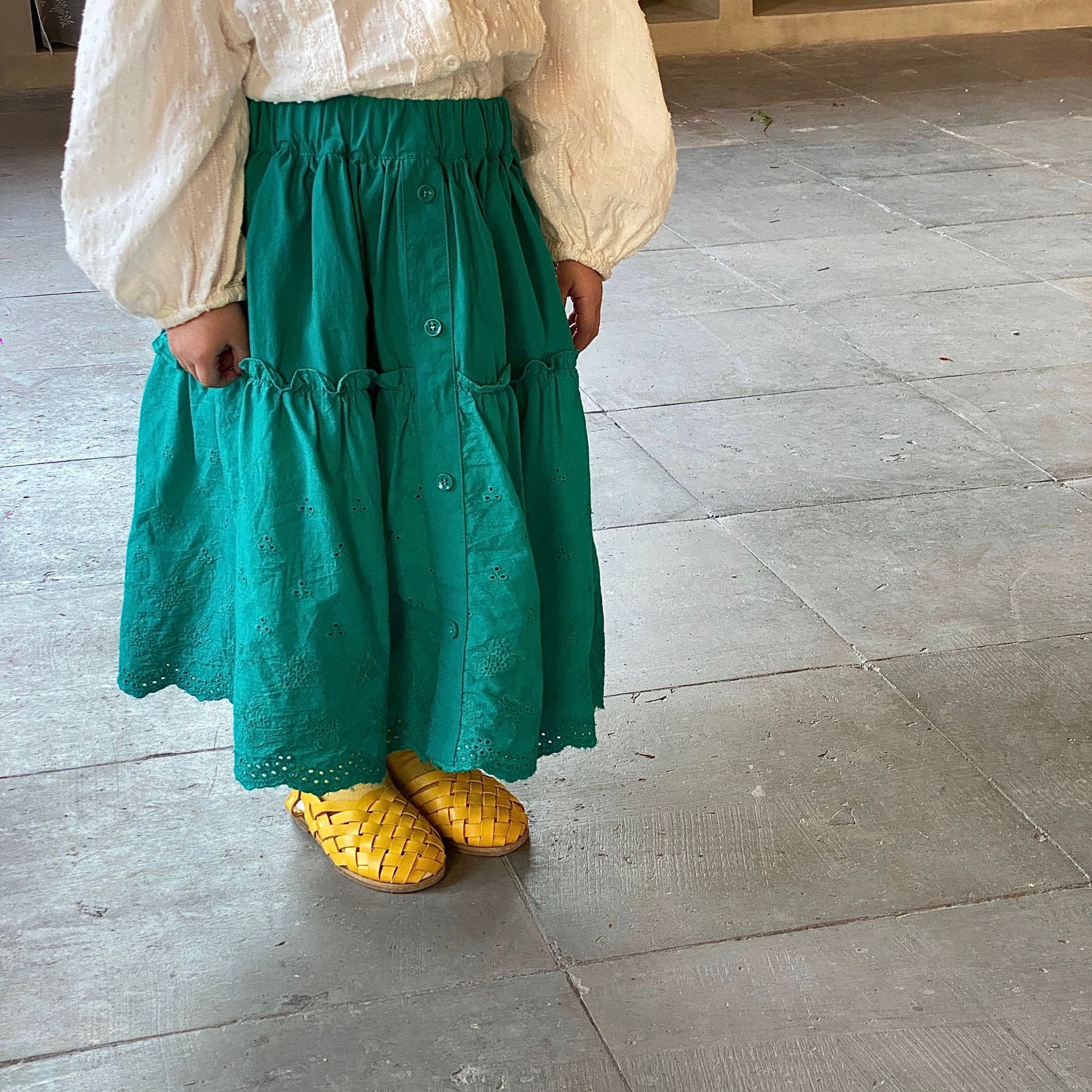 Ropa coreana para niños, novedad de primavera 2022, falda larga de encaje verde para niñas, falda de princesa coreana