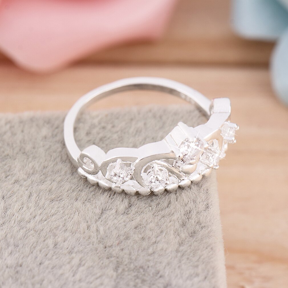 Mode Mooie Vrouwen Meisje Crown Lady Crystal Vinger Ring Sieraden