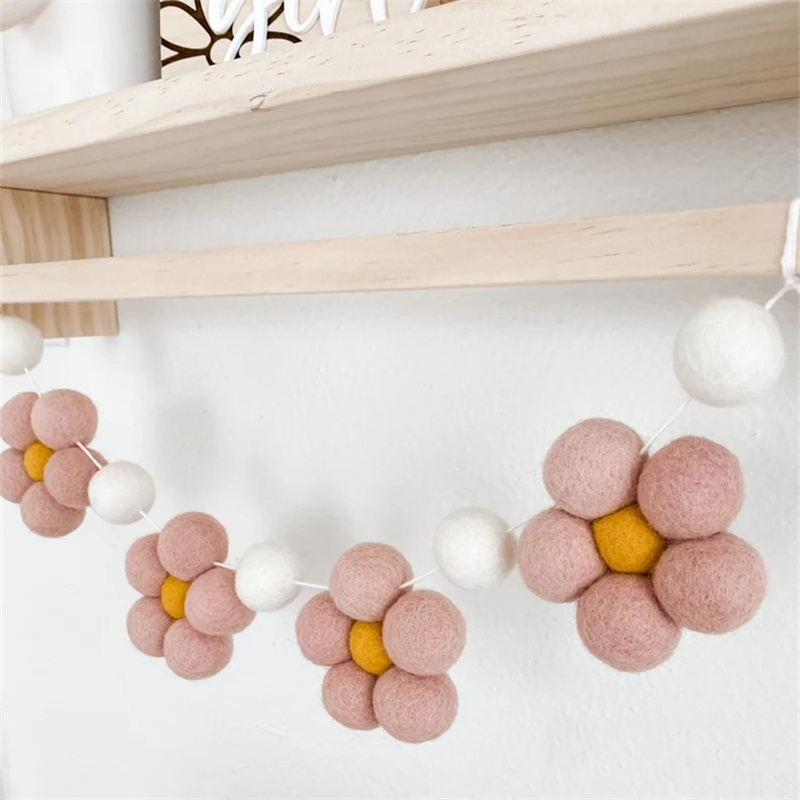 Boho håndlaget ullfilt tusenfryd blomstergirlander barnerom veggdekorasjon vimpel babyshowerfest banner fotorekvisitter