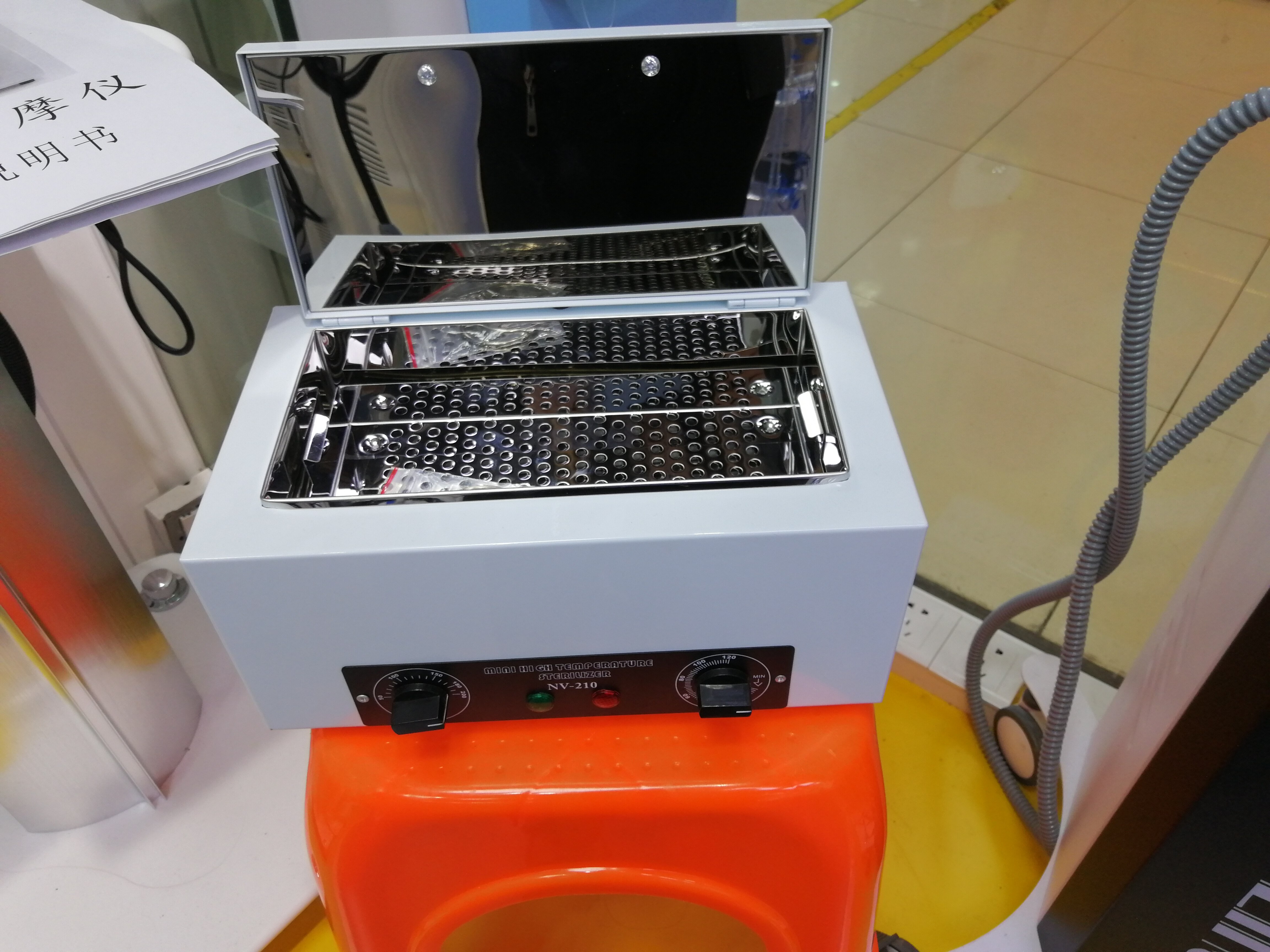 Dental Goedkope Autoclaaf Sterilisator Mini Hoge Temperatuur Sterilisatie Voor Salon Gebruik