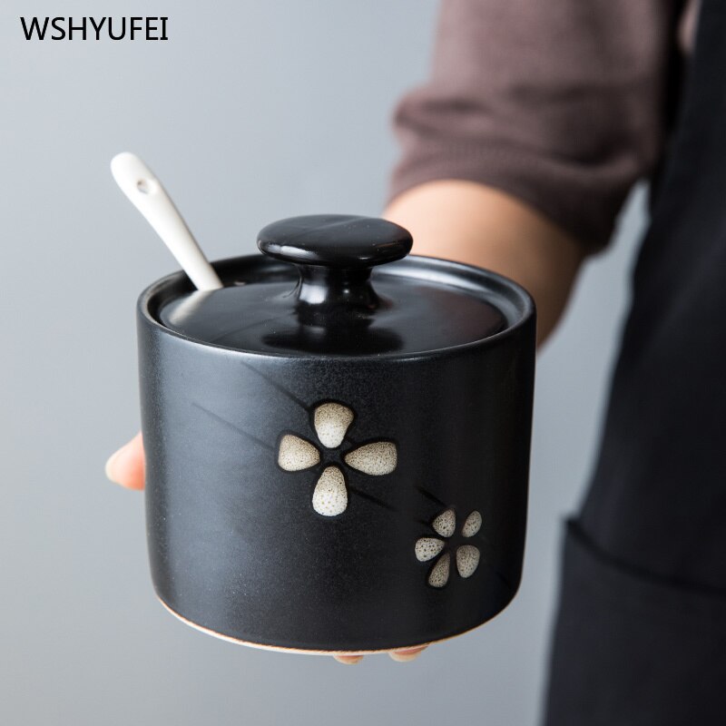 Household with lid spoon Japanese ceramic storage tank kitchen seasoning candy biscuit coffee bean storage tank