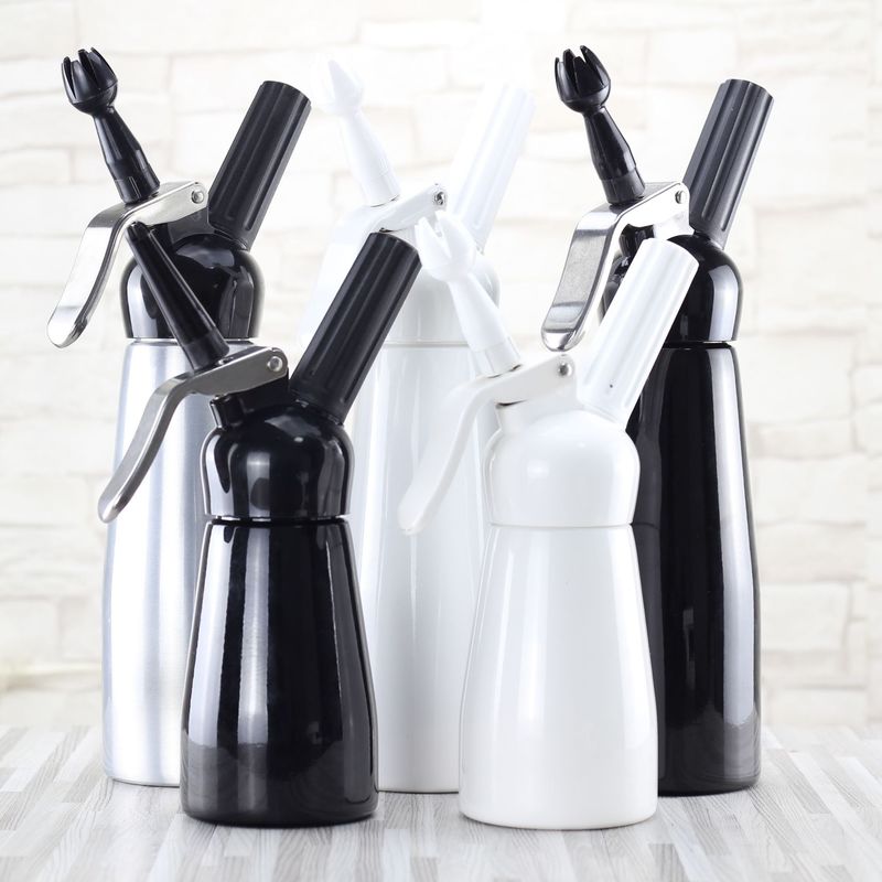500ml krempistoler aluminium kremskummer rustfritt stål krem emalje vase nitrogen sifon flaske midtdeler dessertbrett