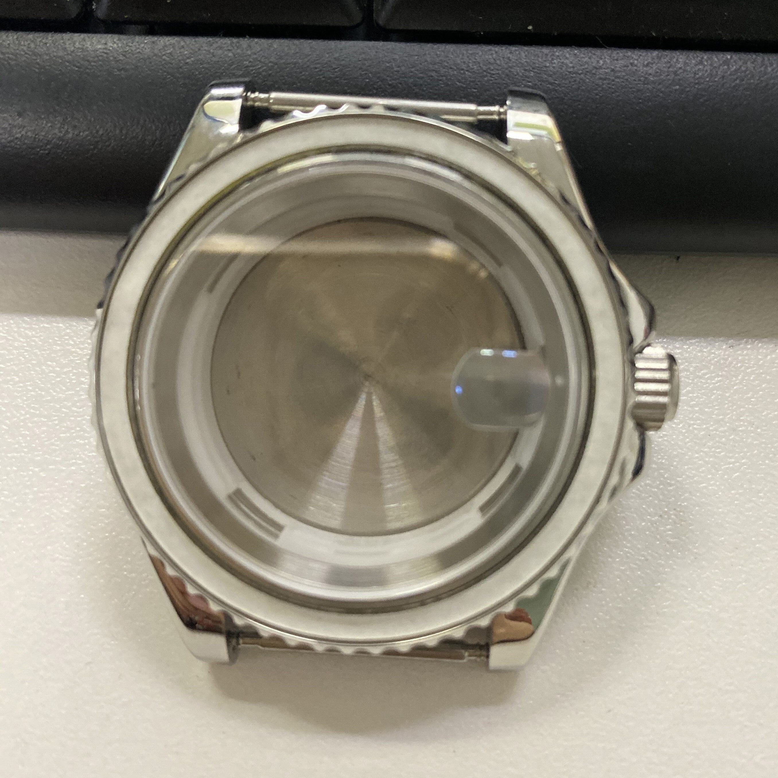 40mm Stainless Steel Watch Case Sapphire Mirror Case Watch Accessories Suitable for 8215/8200/821A and Mingzhu 2813 Movement: No Ring