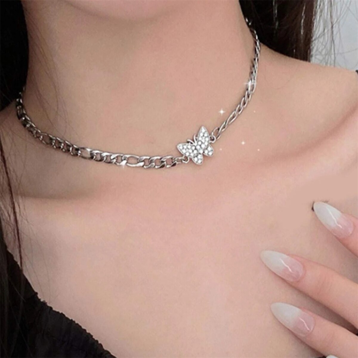 Trendy butterfly tassel necklace hollow collarbone chain simple women's temperament jewelry collares para mujer collares