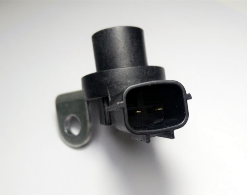 Sensor de posición del cigüeñal J5T11372 25977MA70B 25977DB00A para ATLEON CABSTAR civil NV350 CARAVAN PATROL SAFARI