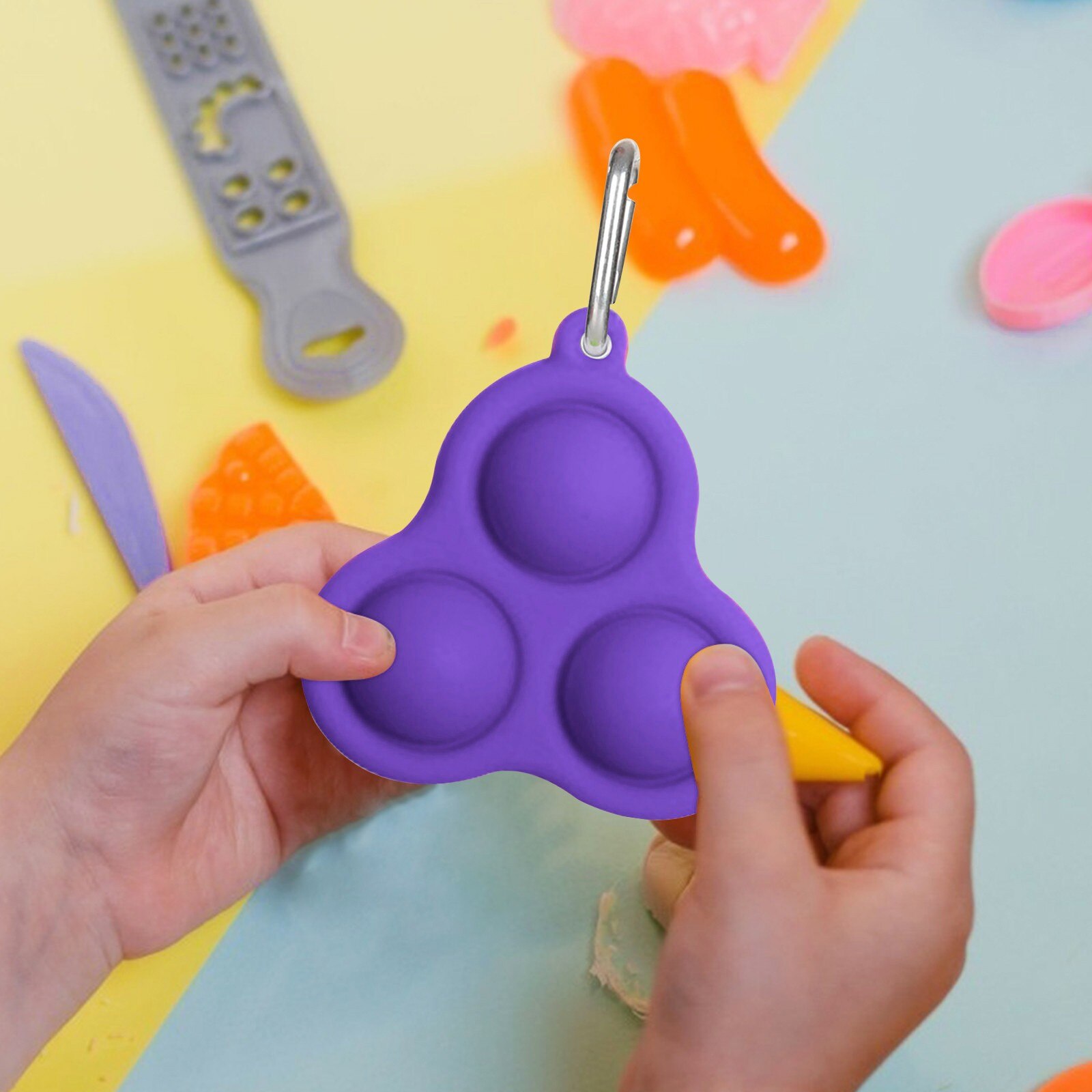Neueste Schlüsselbund Spielzeug Übung Bunte Pops Grübchen Spielzeug Erwachsene Stress Relief Zappeln Spielzeug Einfache Pädagogisches Grübchen Spielzeug Kinder