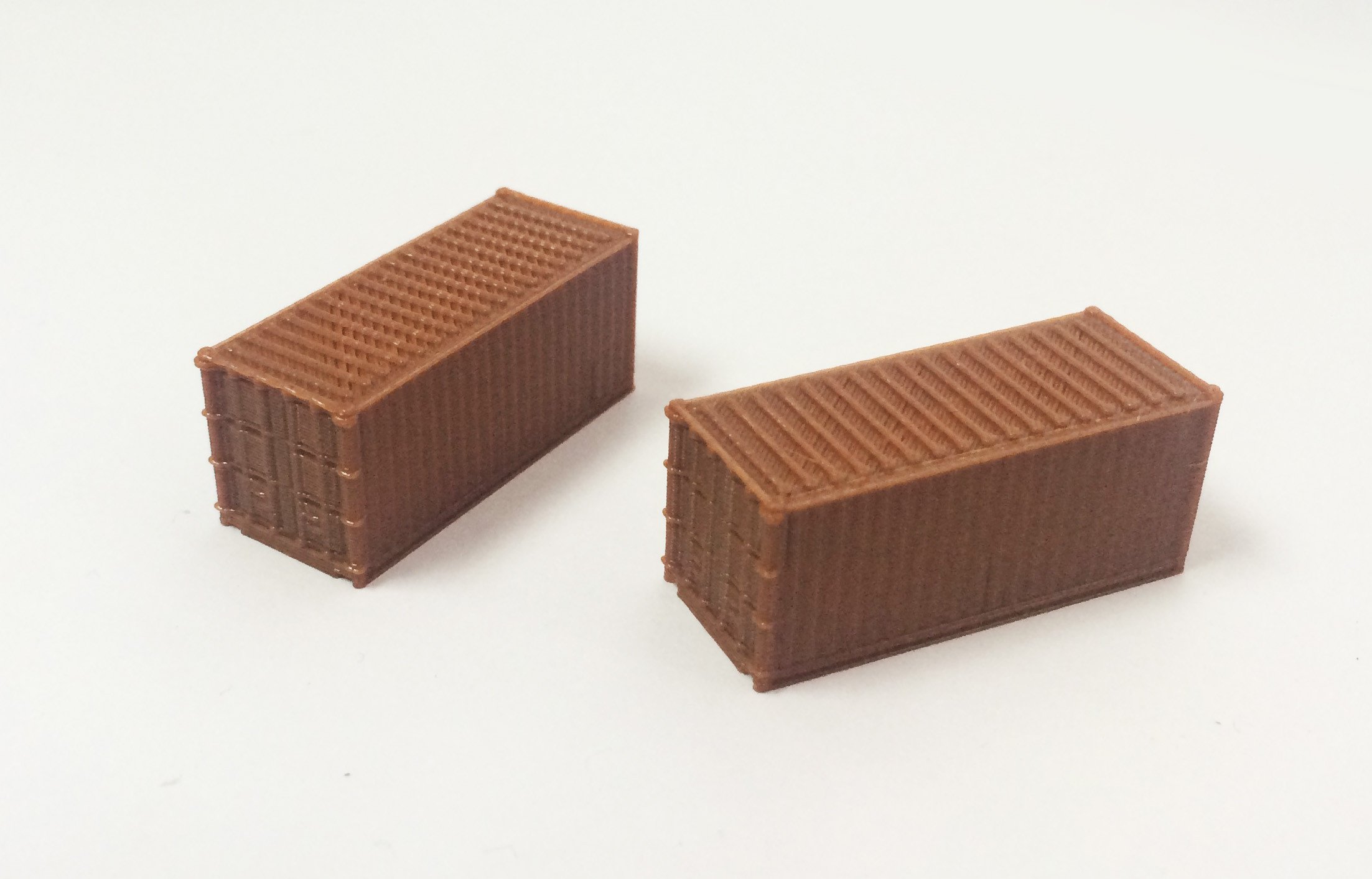 Outland Models 20ft / 40ft Freight Container N Scale Train Railroad Accessories: 20 ft. Brown 2 pcs