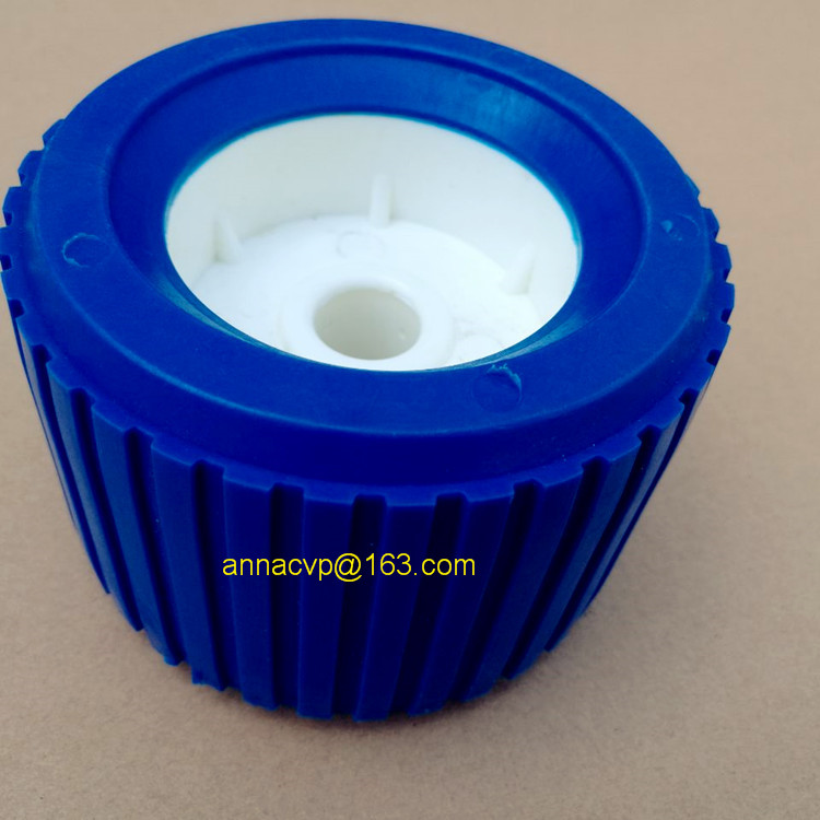 wobble roller for boat trailer , boat trailer roller, trailer parts.