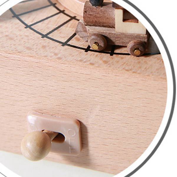 Caja Musical de madera con túnel de montaña con pequeño tren magnético móvil