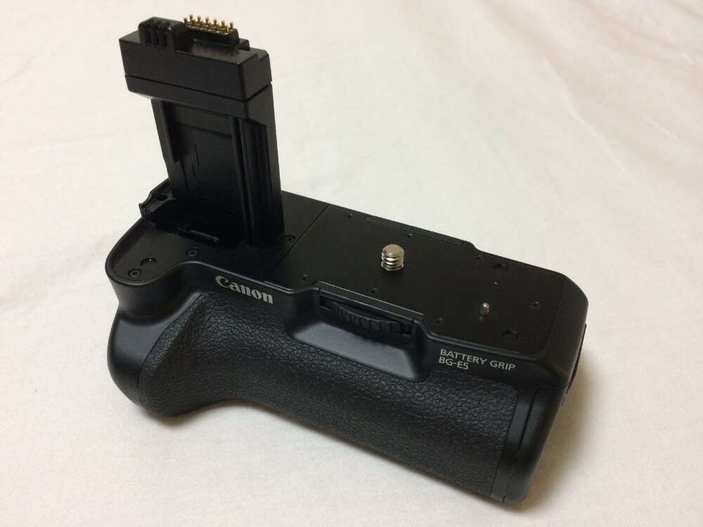 Battery Handgrip for Canon 500D/450D/1000D/Rebel Xsi/XS/T1i