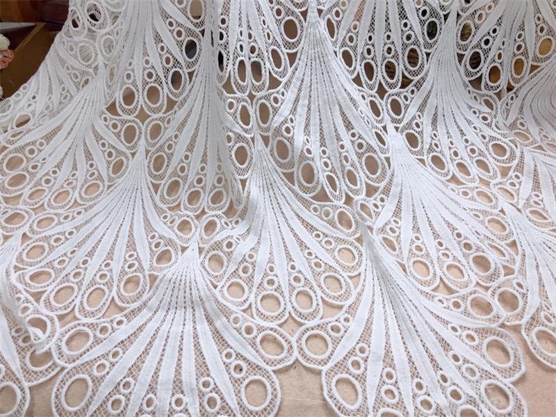 High-End Scallop Border Eyelet Lace Fabric Milk Silk Fiber African Nigerian French Lace Women Party dress DIY Sewing material