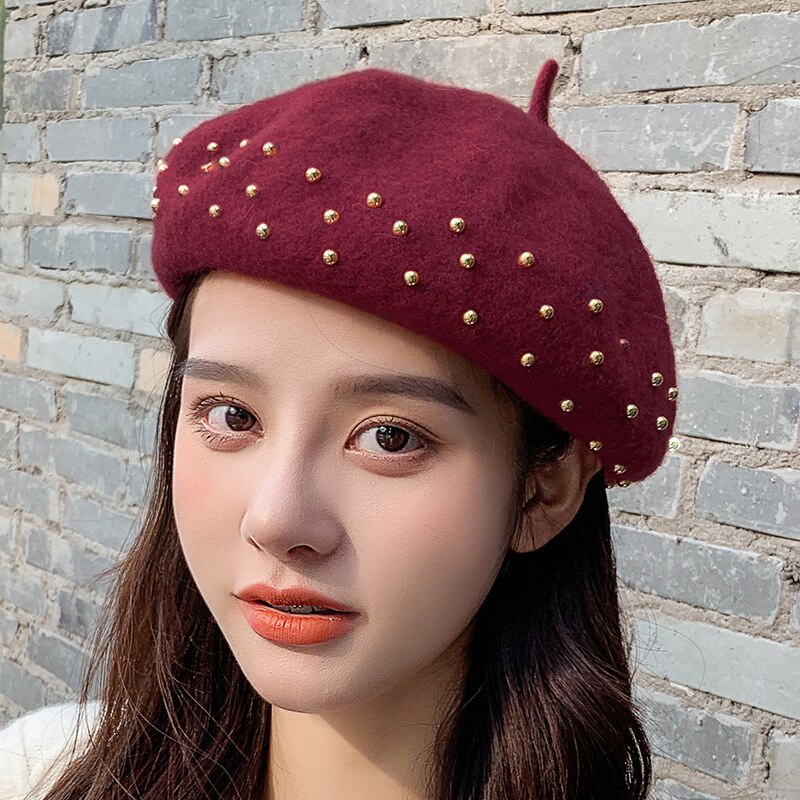 Femmes bérets métal clou perceuse laine couleur unie chapeaux femme Bonnet casquettes dames automne hiver marche chapeau Casquette: Wine Red