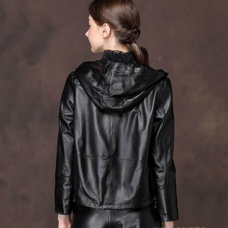 1pcs Women&#39;s Plus Size Short Jackets Coats Spring Faux Fur PU Leather Zipper Splicing Black Ladies Skinny locomotive Coat