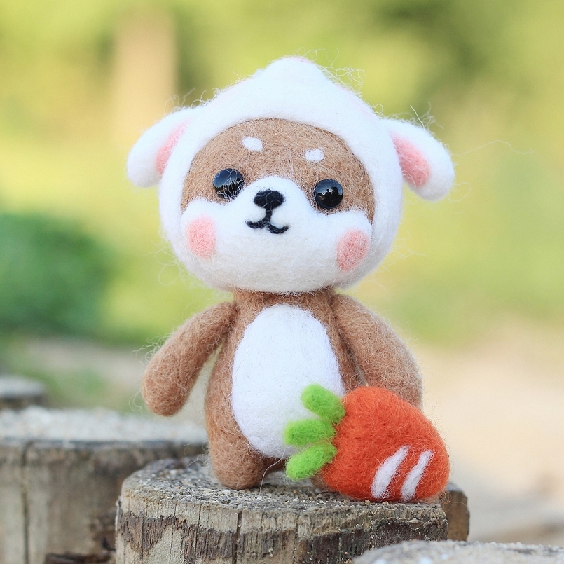 Cats and Dogs Needle Felting Kit, Wool Felting, Beginner Felting Kit - Handmade Animal Felting Set, DIY Craft Kit, Starter Kit: Shiba Inu D