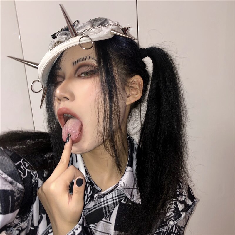 Cool Girl Punk Rock Rivet Chain White Beret Hat