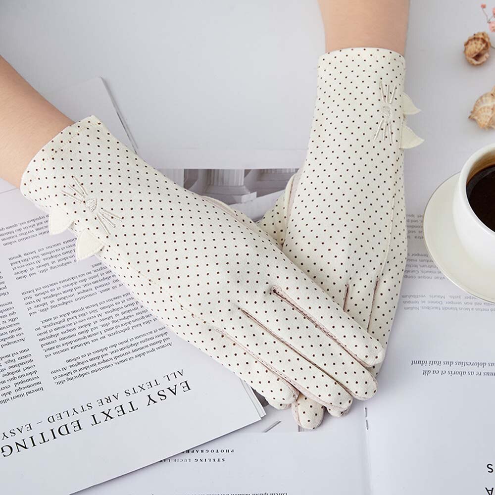Mode Vrouwen Handschoenen Dames Zon Protec Handschoenen Dunne Zomer Rijden Elastische Katoen Ademend Rijden Handschoenen Leuke Kat Dot Mitten: white-Side