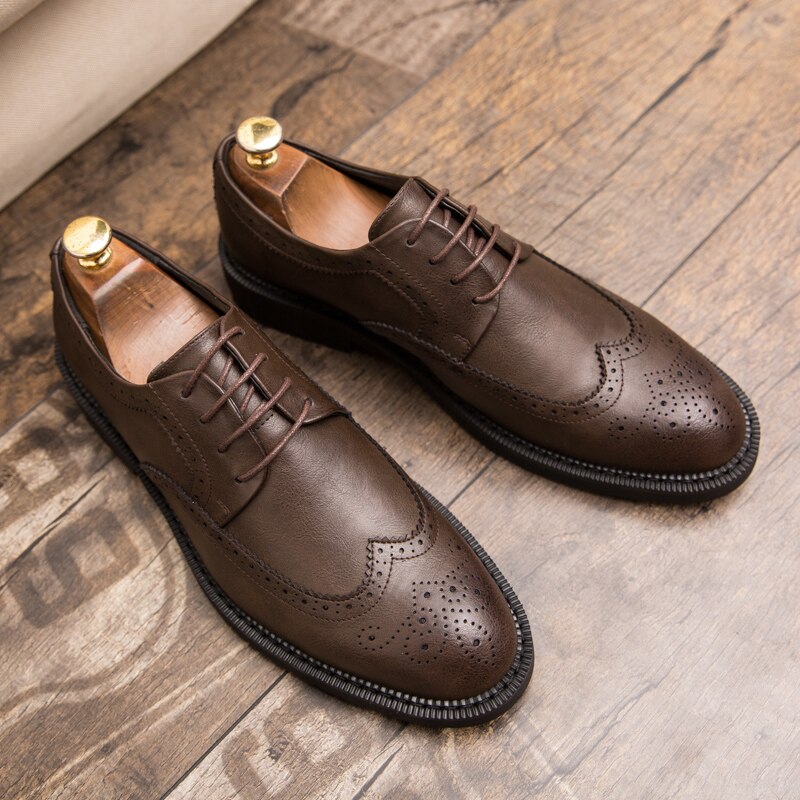 Miesten brogue oxford mekkokengät miesten hyvin pukeutunut herrasmies käsintehdyt jalkineet moderneille miehille koko 38-47 zapatos hombre