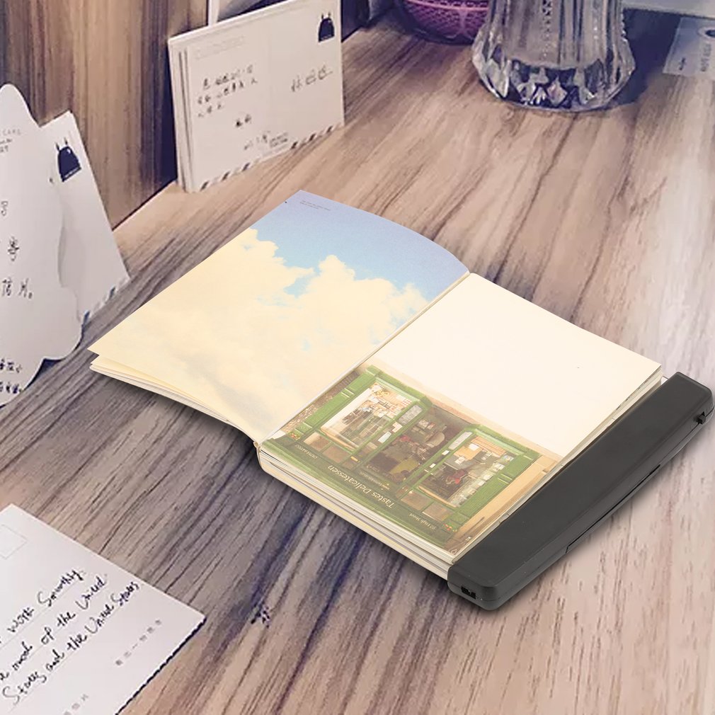 Panel de placa plana ultrafina portátil luz de lectura para estudiantes Luz de visión nocturna protección de ojos batería de plástico lámpara de luz de libro