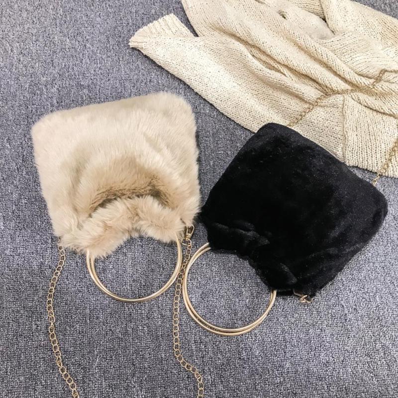 Offre spéciale sac à bandoulière moelleux doux épaule sacs à main femmes automne Shopping fourre-tout en peluche sac de messager loisirs quotidiens