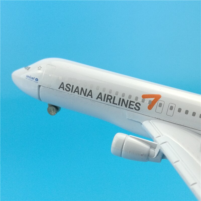 16CM 1:400 landingsgestel Vliegtuigen Airbus A320-200 model Koreaanse Asiana airways airlines W base legering vliegtuig collectible Vliegtuig