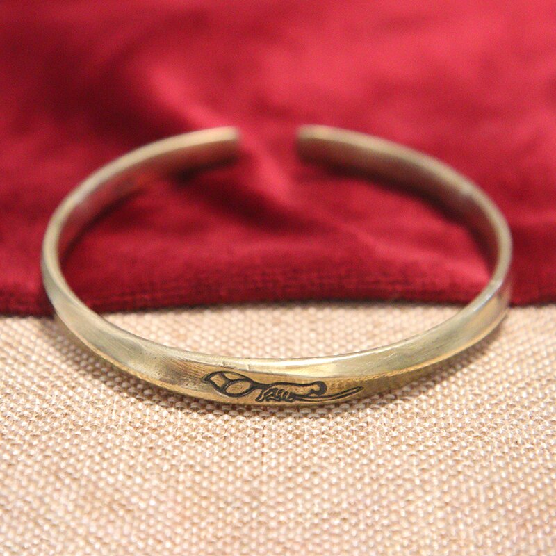 Nepal handgjorda vintage mässingsarmband sex-ord mantra män och kvinnor tibetanska buddhistiska sutra graverade lucky open armband smycken: Armband l