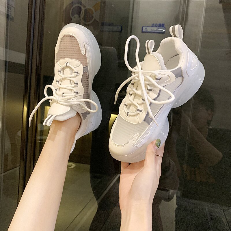 NEUE Transparente Regenbogen sohle Papa schuhe frauen sommer neue gelee schuhe dicke sohle Turnschuhe Atmungs lässig schuhe: 1 / 7