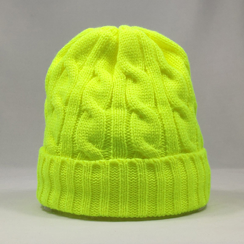 Varm vinter skull cap fleece indeni kvinder hatte kabel strikkede huer neon gul hvid sort rød neon orange farver: Neongul