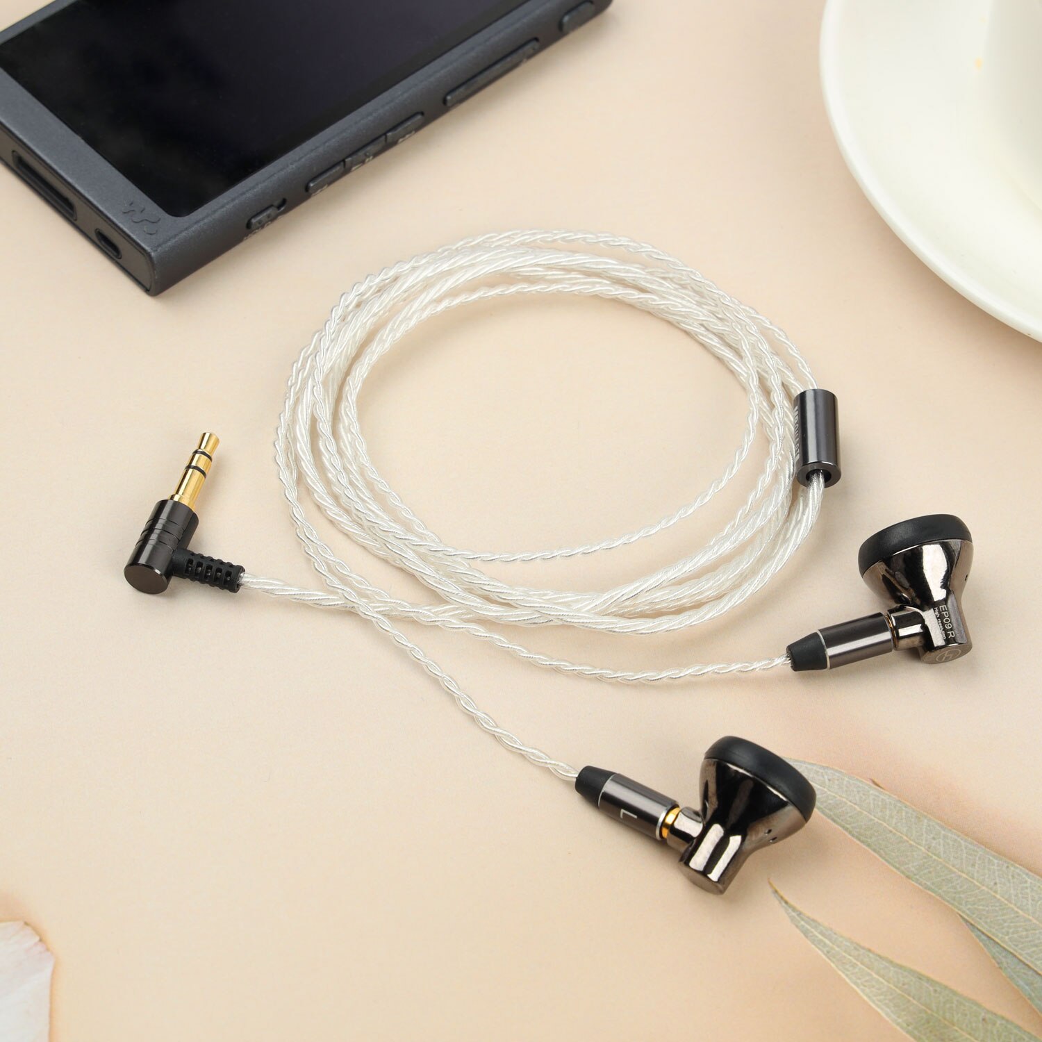 Jcally EP09 HIFI Dynamic In ear Earphone oxygen free copper silver plated earphone cable wire Headphone with microphone: No Mic