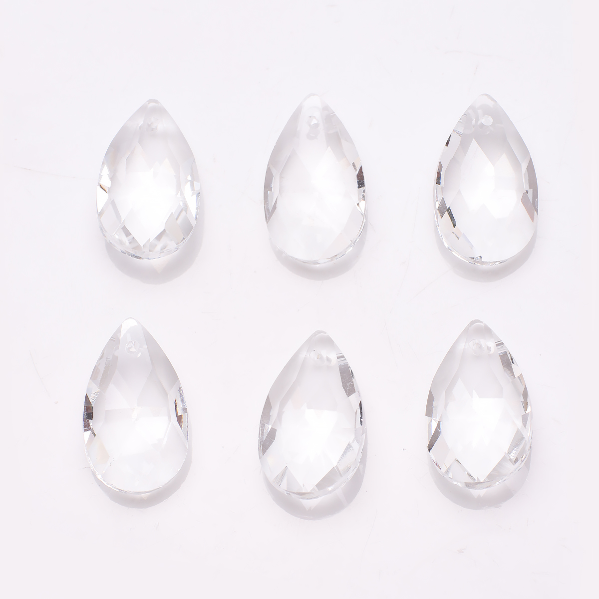20Pcs/Lot Lampwork Glass Teardrop Beads Red 13X22mm Crystal Pear Pendant For DIY Jewelry Making Necklaces Handicrafts Supplies: WHITE