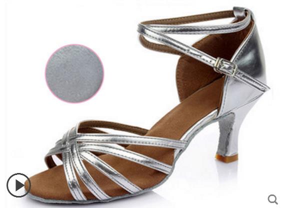 Vrouwen Latin Dans Schoenen Hoge Hakken Koeienhuid zachte bodem Black satin Sport schoen Latin Indoor Goedkope Meisje Beoefenen Grote Korting: Silver heel 5.5cm
