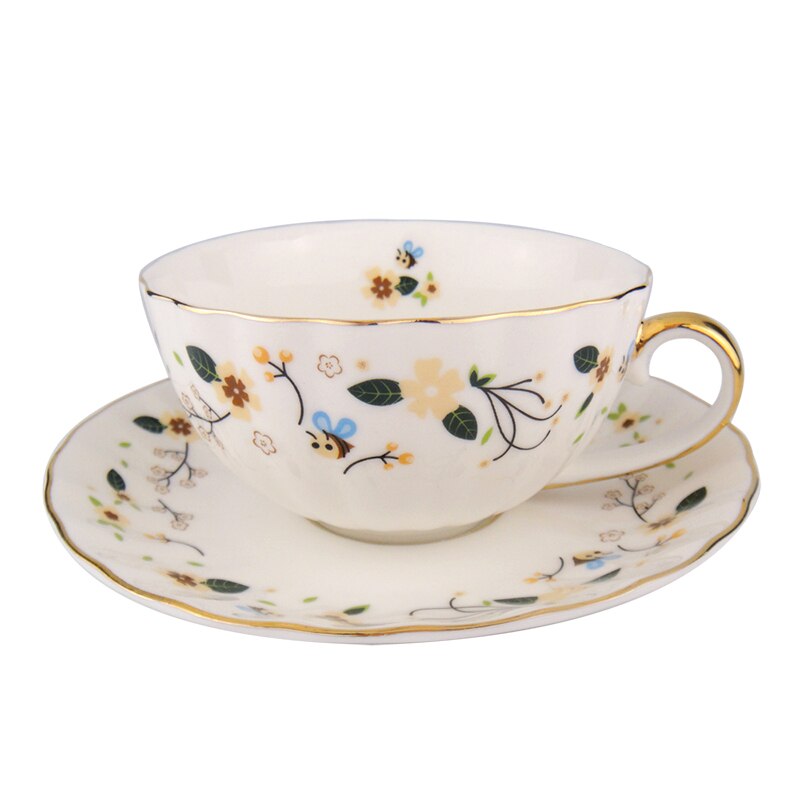 Caneca de cerâmica de porcelana de osso de ouro pintado à mão de luxo dos pires dos copos de café do jardim da abelha do mel pastoral