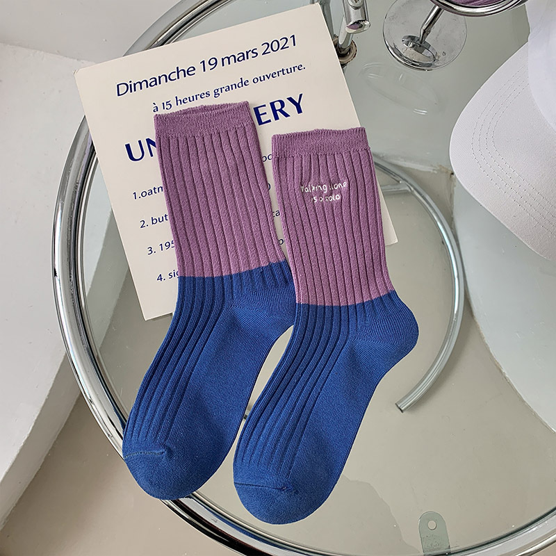 Calcetines largos de algodón para mujer, calcetines coreanos blancos transpirables de ocio para niñas, calcetines bordados para hombre, calcetines a rayas para primavera y verano para mujer