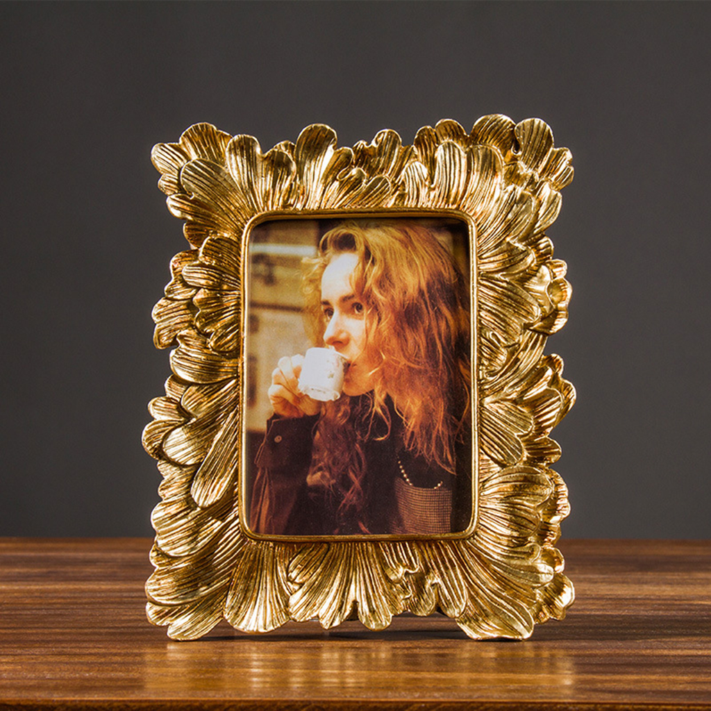 European Gold Picture Frame Wedding Iris Flower Desktop Freestanding Photo Frame for Livingroom, Bedroom Home Decoration