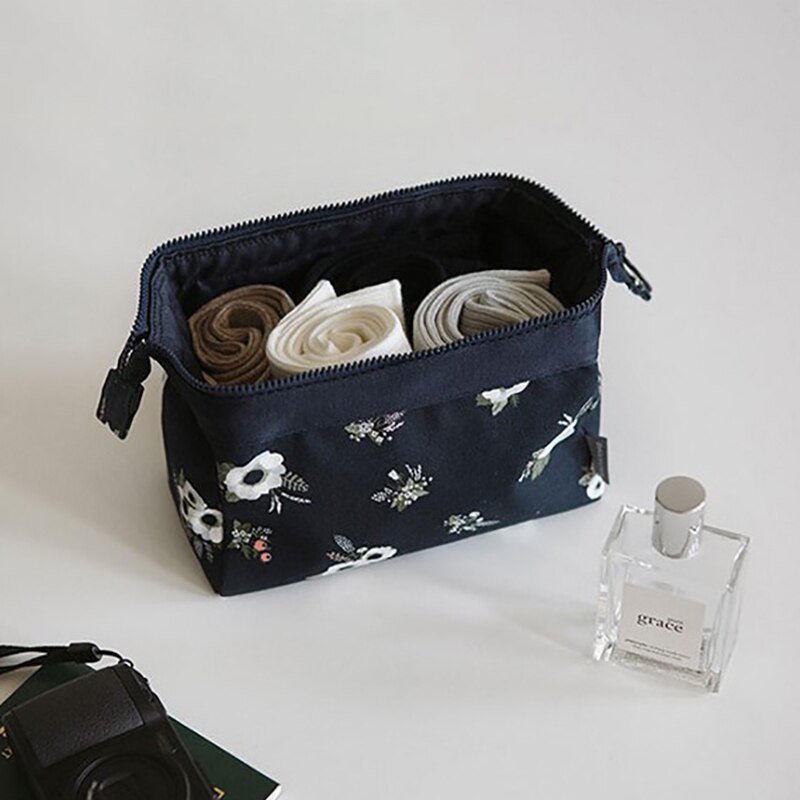 Dyr flamingo kosmetik taske rejse make up tasker til piger skønhed vaske arrangør toiletartikler pose opbevaring bærbar bad rejse kit: Mørkeblå blomst