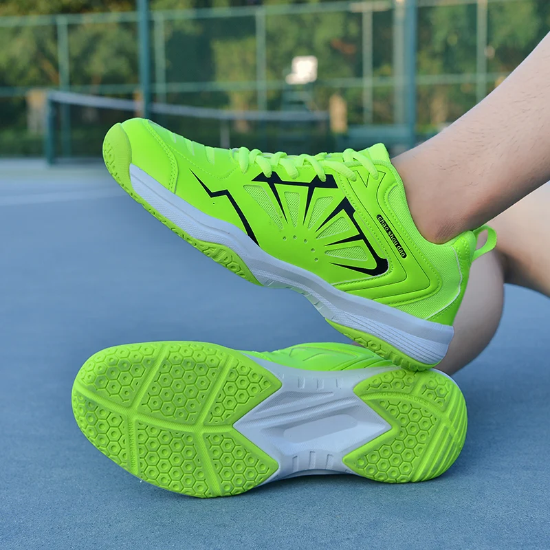 Chaussures de Badminton pour hommes, chaussures de Tennis de Table résistantes à l'usure, baskets d'extérieur antidérapantes pour Couple, chaussures de volley-ball de