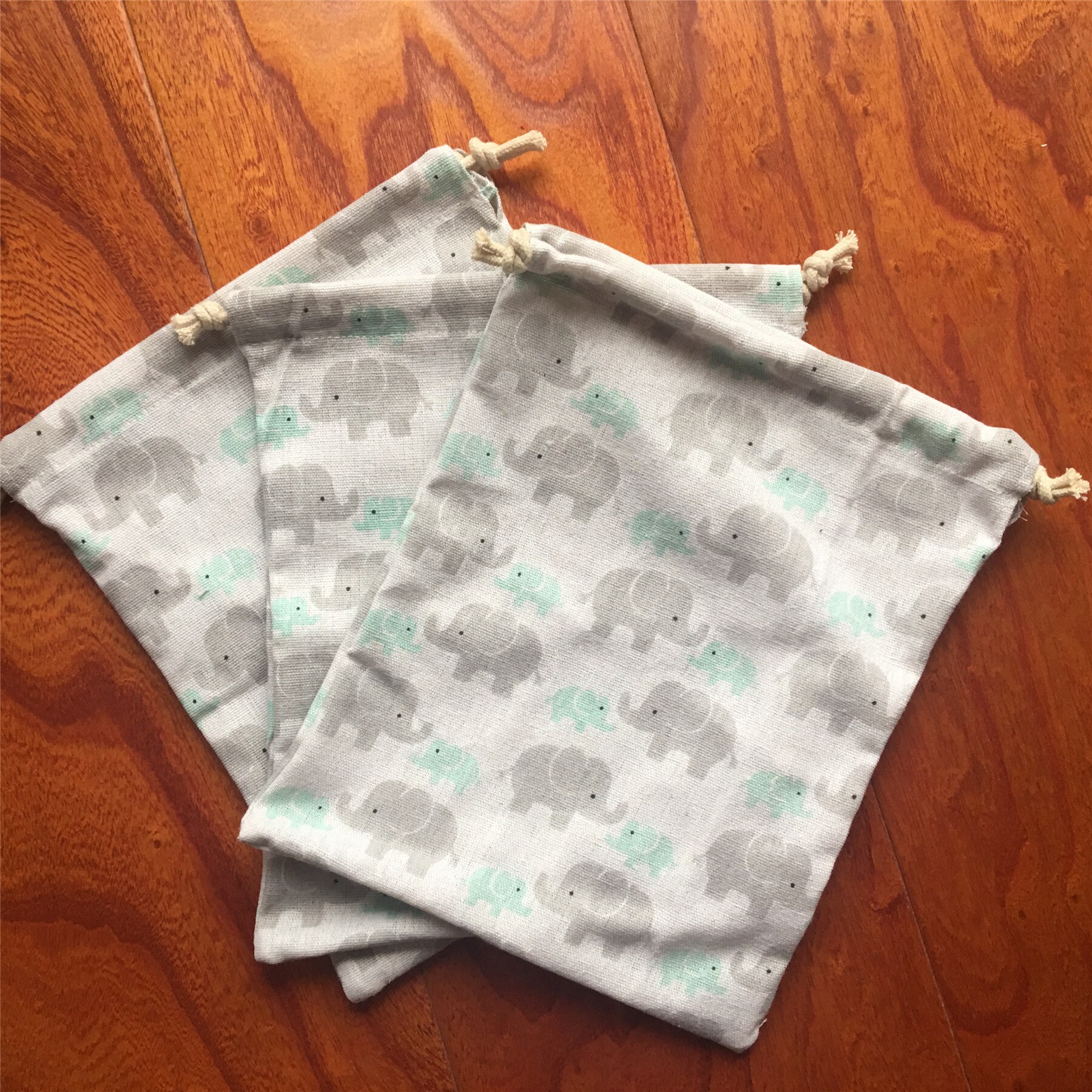 Cotton Linen Drawstring Sorted Pouch Party Bag Print Elephant Mum & Baby YILE